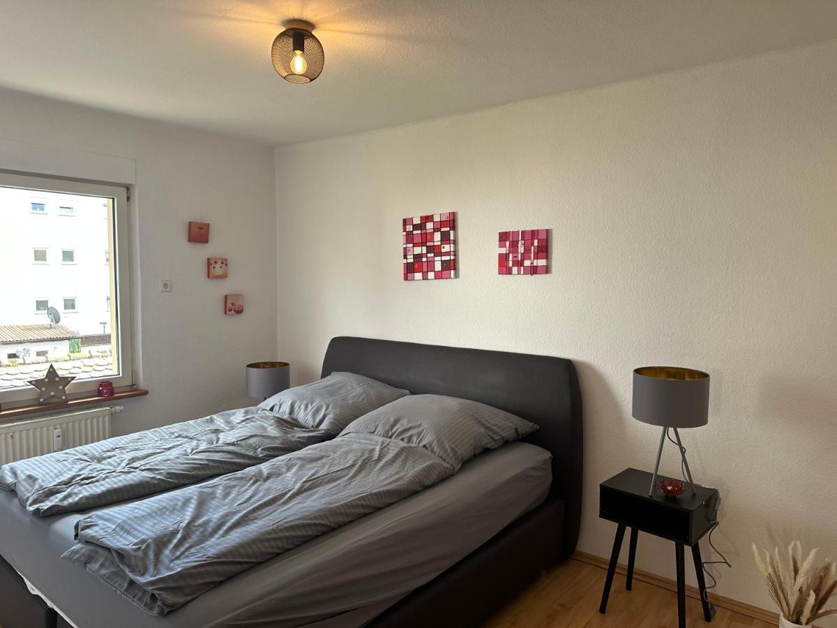 Ferienwohnung Zentral In Stadt- Und Bodenseenahe Friedrichshafen Bagian luar foto